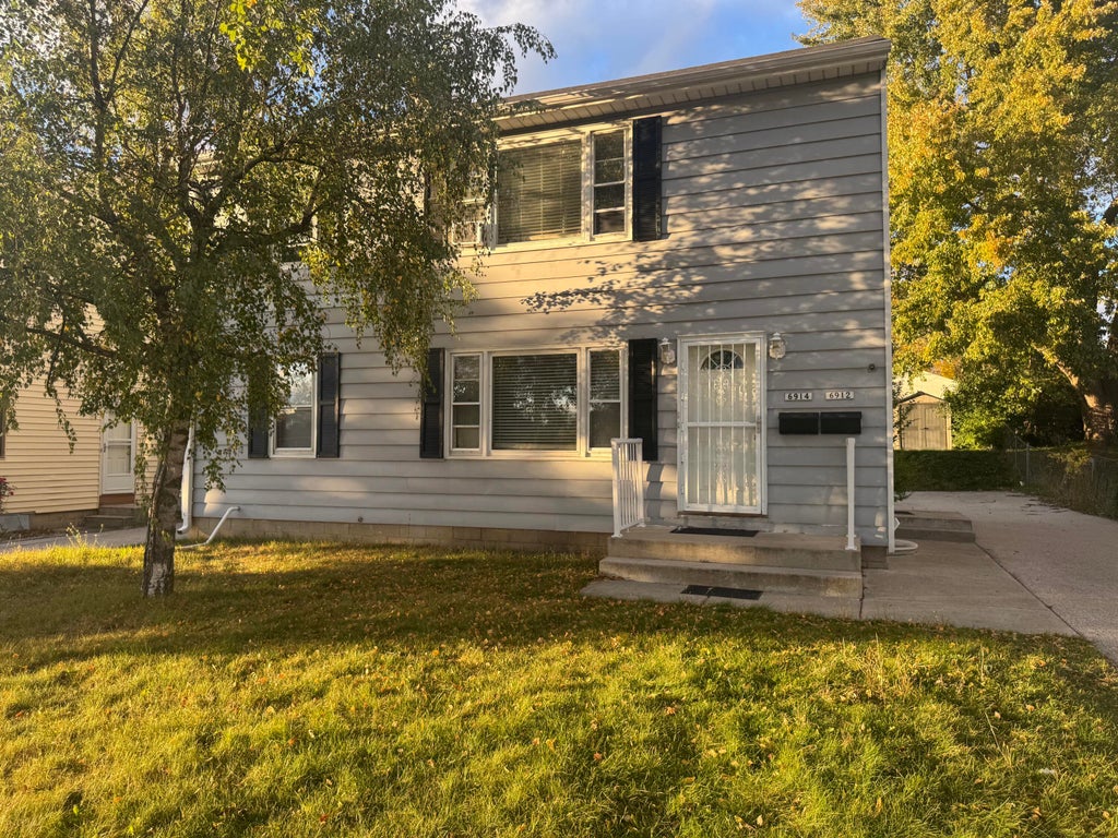 6912 W Oklahoma Ave, Milwaukee