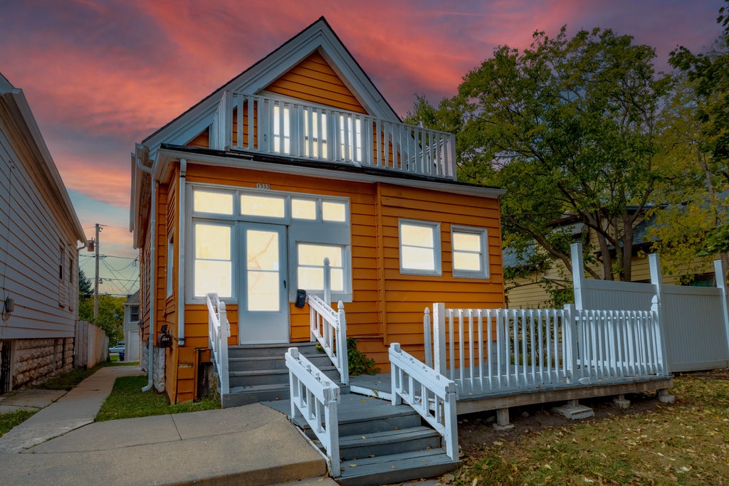 1553 S 34th St, Milwaukee