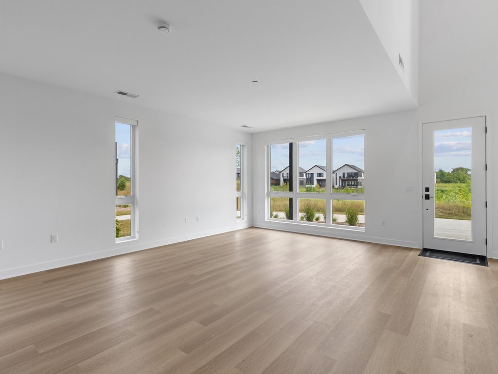 4163 E Hemlock 108, Oak Creek