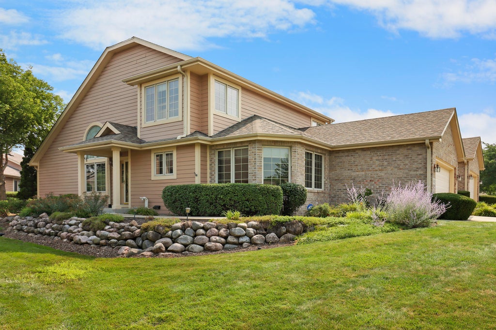 9210 Prairie Village, Pleasant Prairie