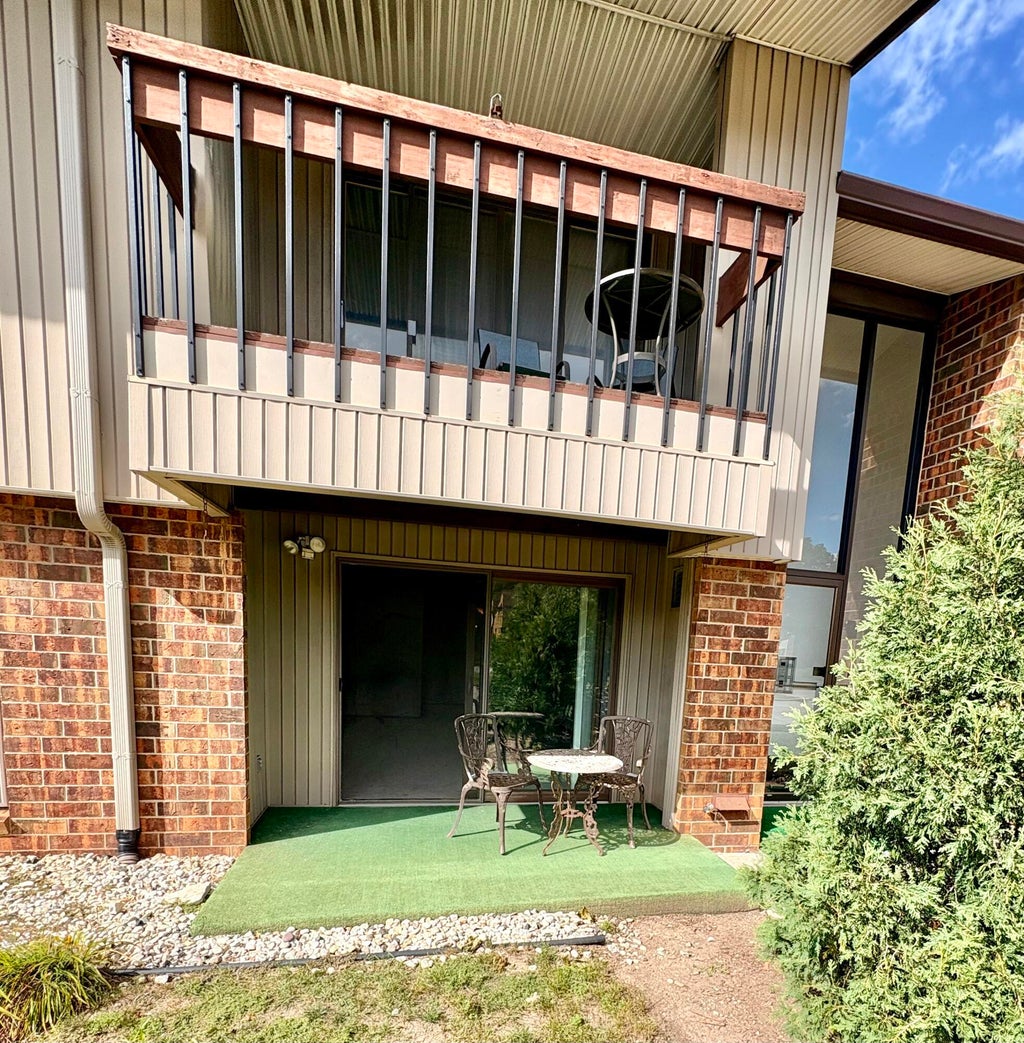 8102 W Oklahoma Ave 7, West Allis