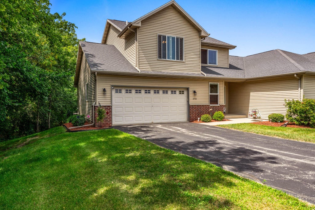 2703 E Somers, Cudahy