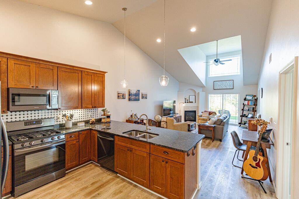 1278 Meadowbrook 2, Cleveland