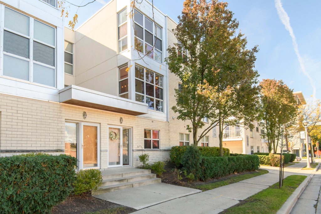 2114 N Commerce St, Milwaukee