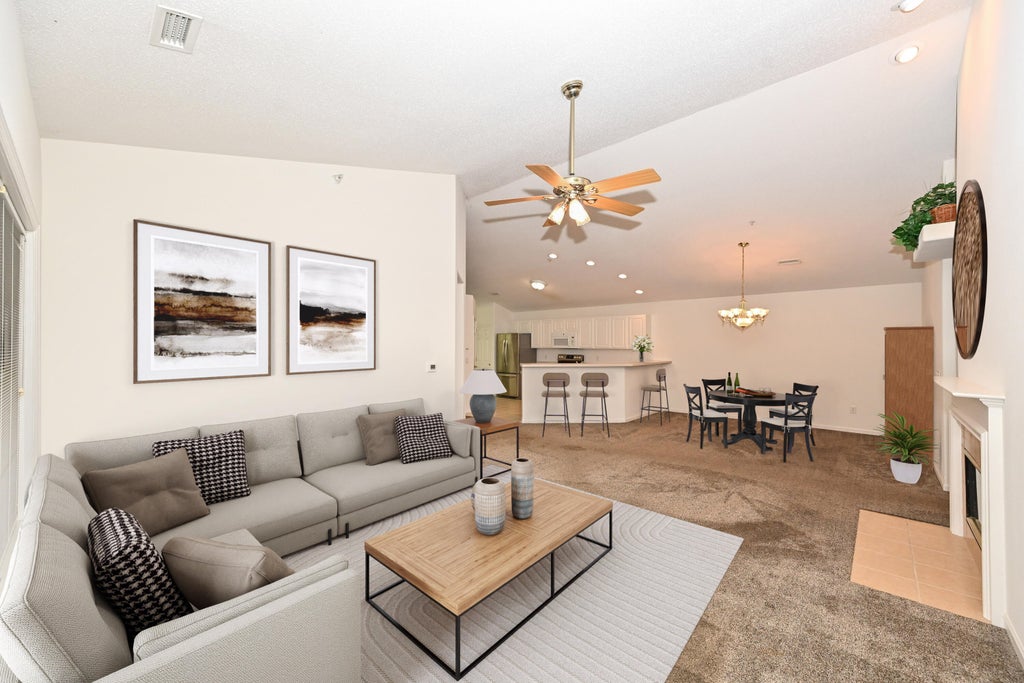 10258 W Deerwood Ln, Franklin