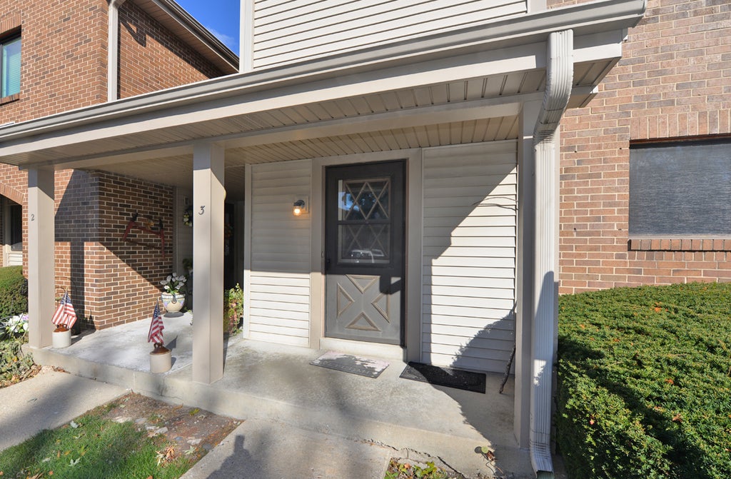 5740 Cambridge Ln 3, Mount Pleasant