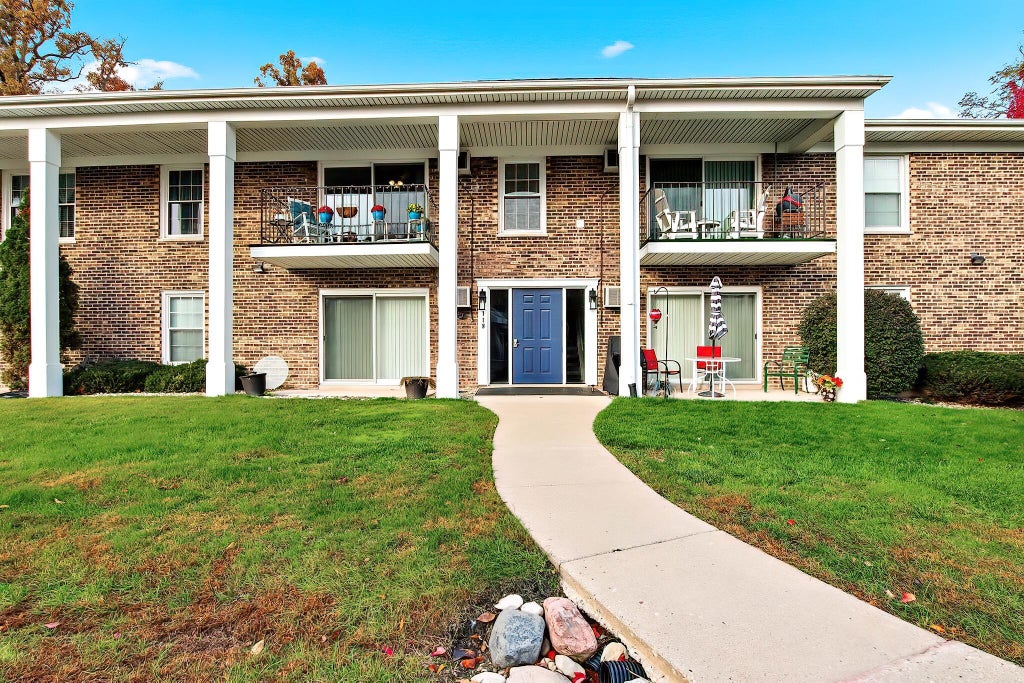 118 Evelyn Ln, Lake Geneva