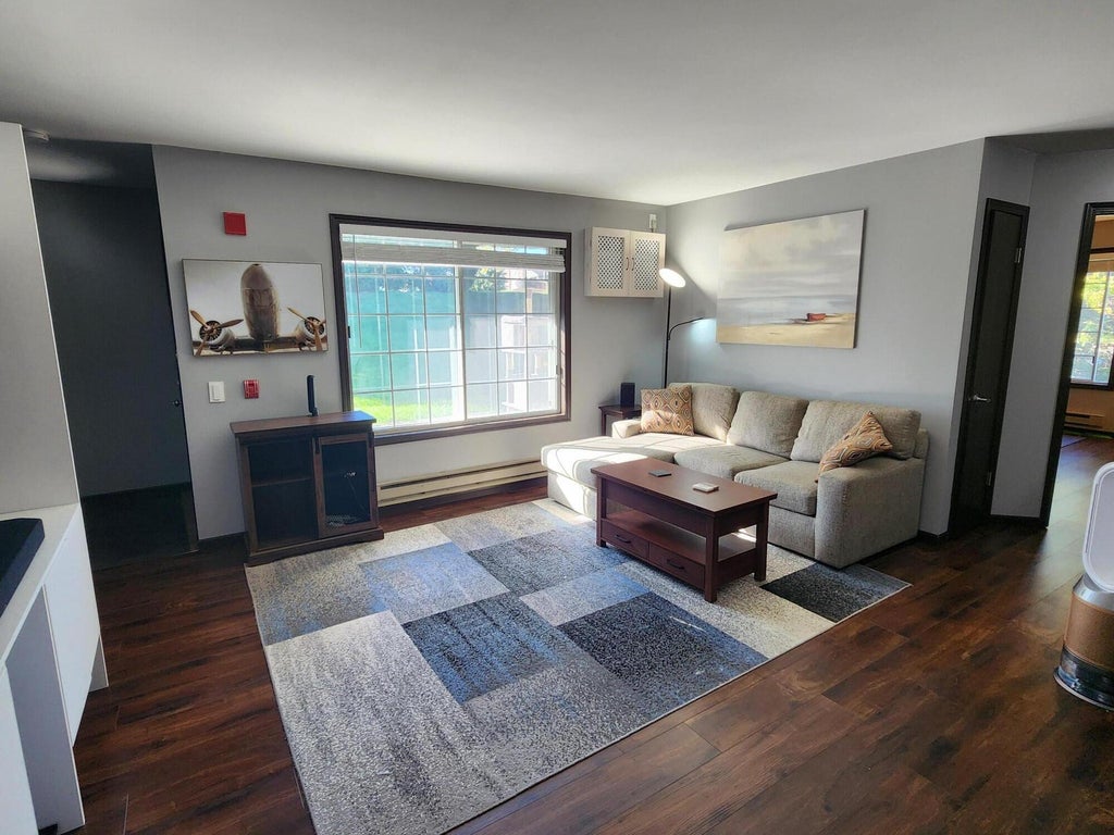 S75w16775 Jacob Ct 24, Muskego