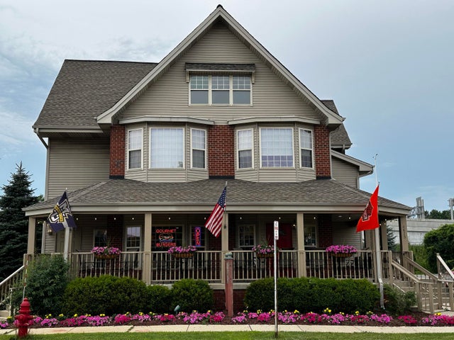 4629 N Port Washington, Glendale