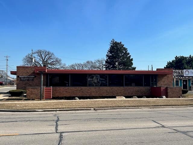 7601 Pershing, Kenosha