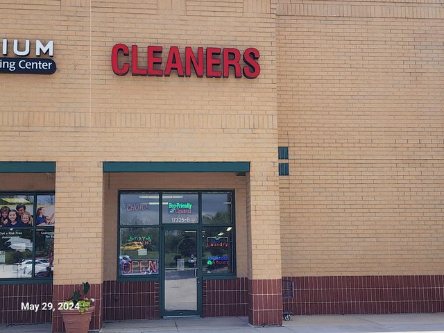 17325 W Capitol B, Brookfield