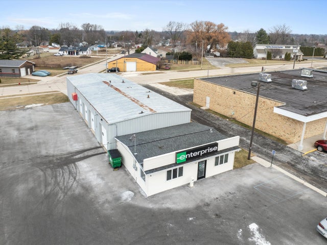 3724 Calumet 3726, Manitowoc
