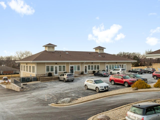 7137 236th, Paddock Lake