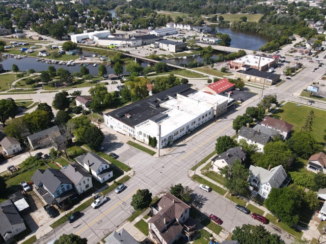 1221 Erie, Sheboygan