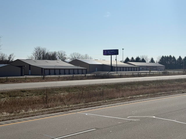 N1548 N Daisy, Bloomfield