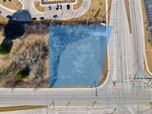 Lt2 Capitol, Brookfield