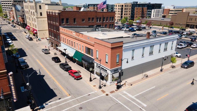 423 - 425 Main, La Crosse
