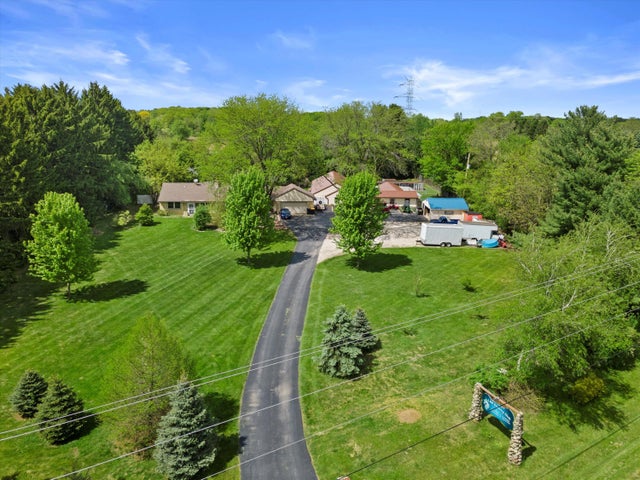 S64w22000 National, Vernon