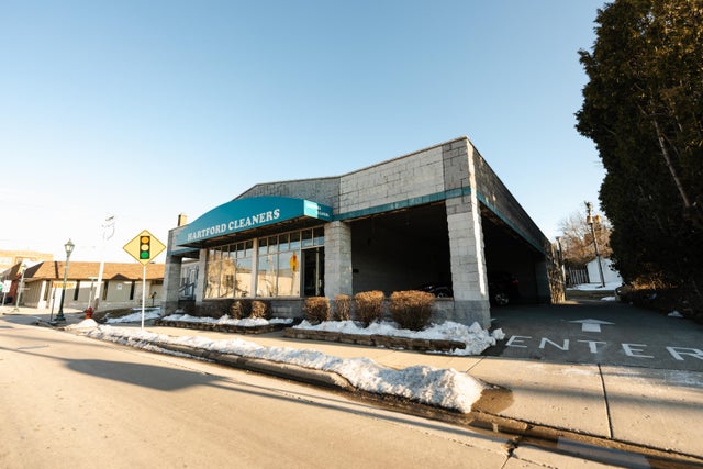 107 W Sumner, Hartford