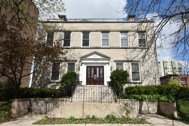 1749 N Prospect, Milwaukee