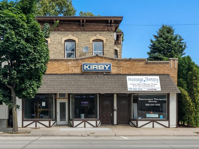 1410 Washington 1408, Manitowoc