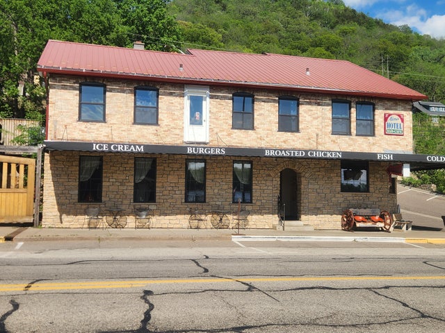 201 N Main, Alma