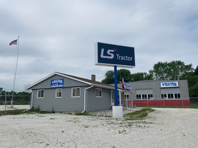 2616 Washington, Manitowoc