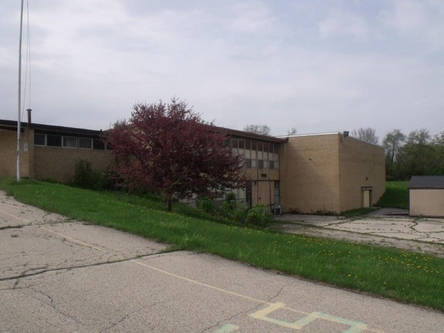 10720 Fox River, Salem Lakes