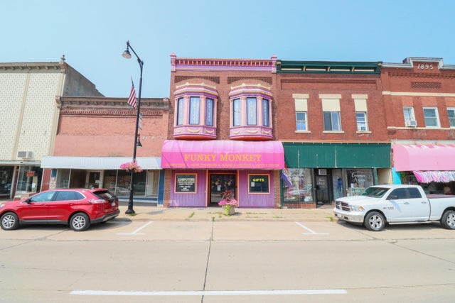 1109 Superior, Tomah
