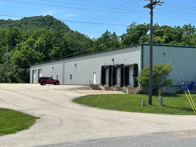 31435 Veterans, Dresbach