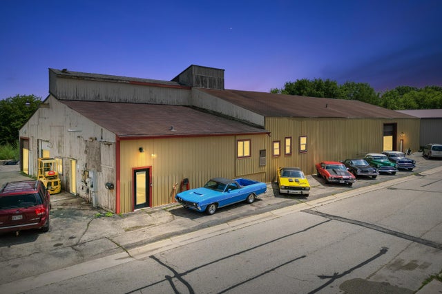 W208n16710 S Center, Jackson