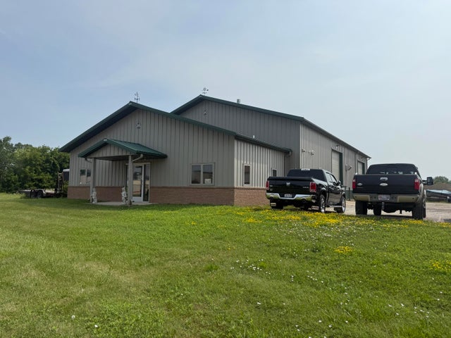 3207 11th, South Milwaukee