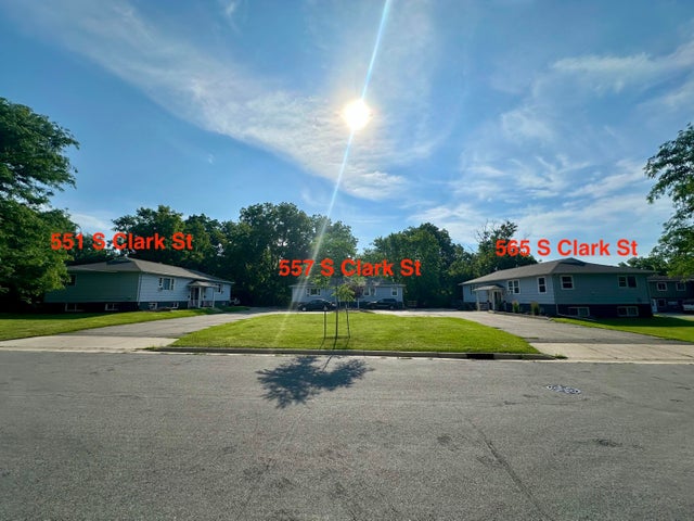 557 S Clark 551, 551a, 559, 565,565a, Whitewater