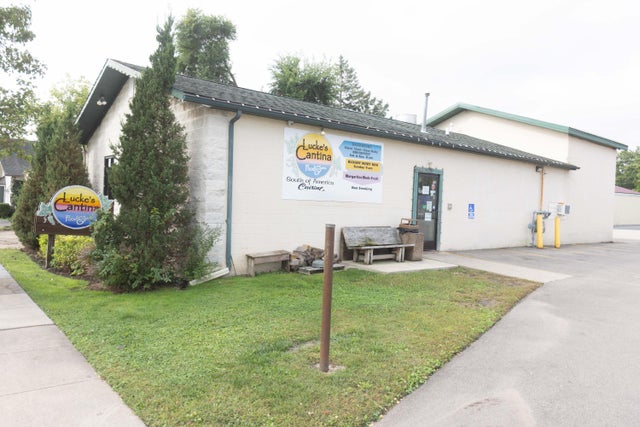 220 Elkhorn, Williams Bay