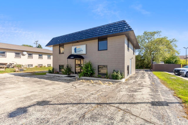 2713 S Chicago, South Milwaukee