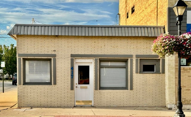 417 E Main, Watertown