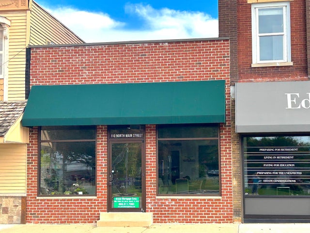 110 N Main, Walworth