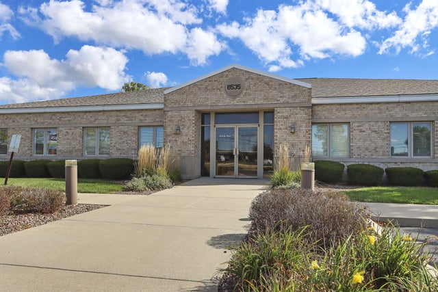 6535 Green Bay, Kenosha