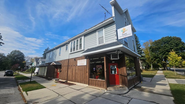 2002 N 8th 804 Bluff Avenue, Sheboygan