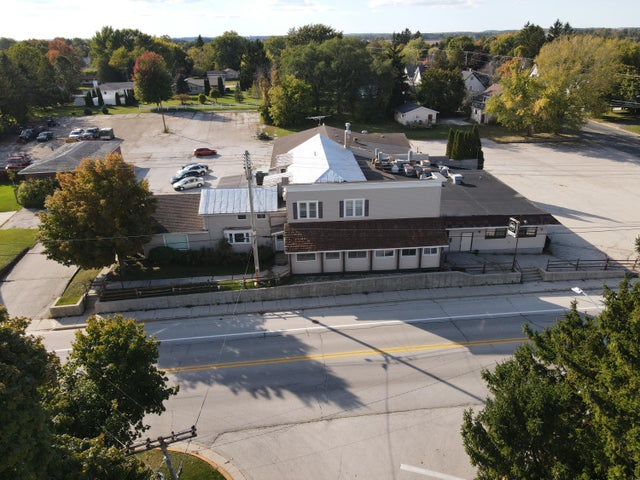 120 S Wisconsin, Howards Grove