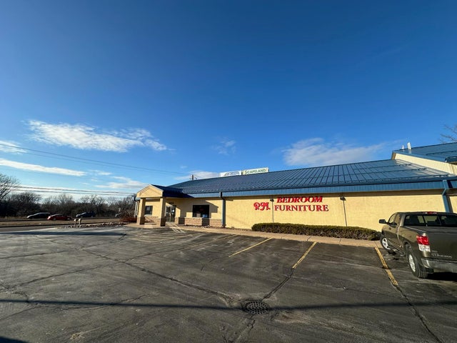 2006 State Road 16, La Crosse