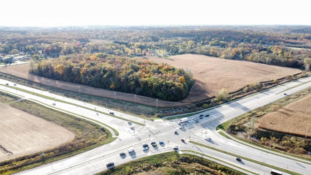 220 Old Green Bay, Somers