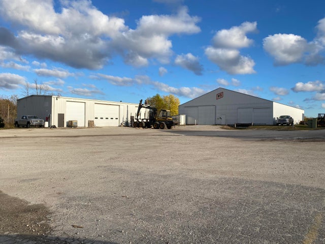 603 Forest Home, Francis Creek