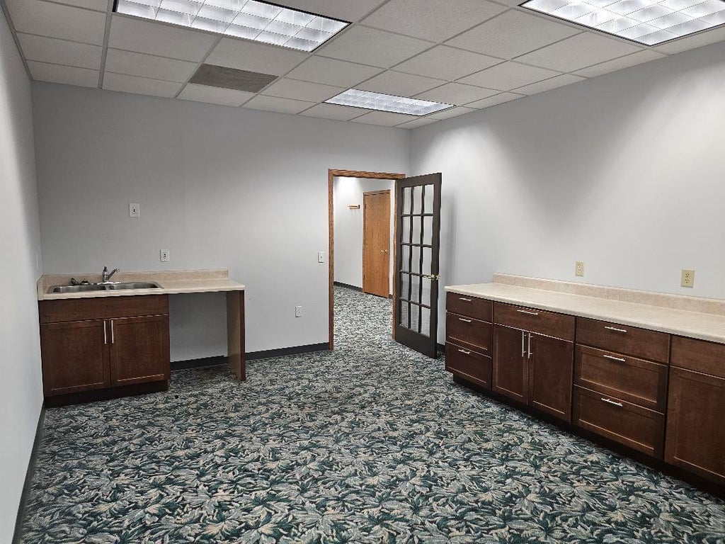 6214 Washington Ave Suite C-16, Mount Pleasant