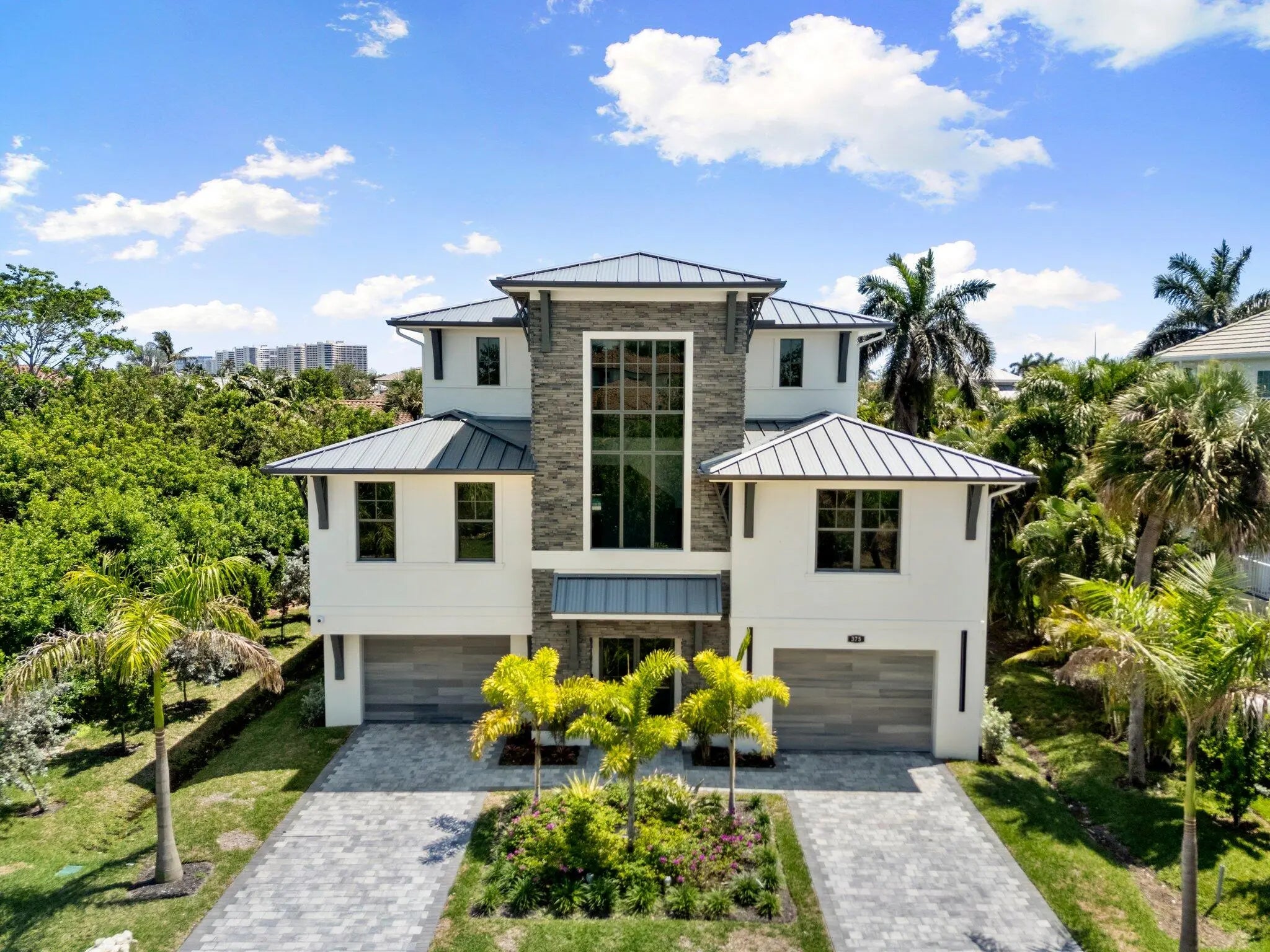 Photo of Listing #2232442