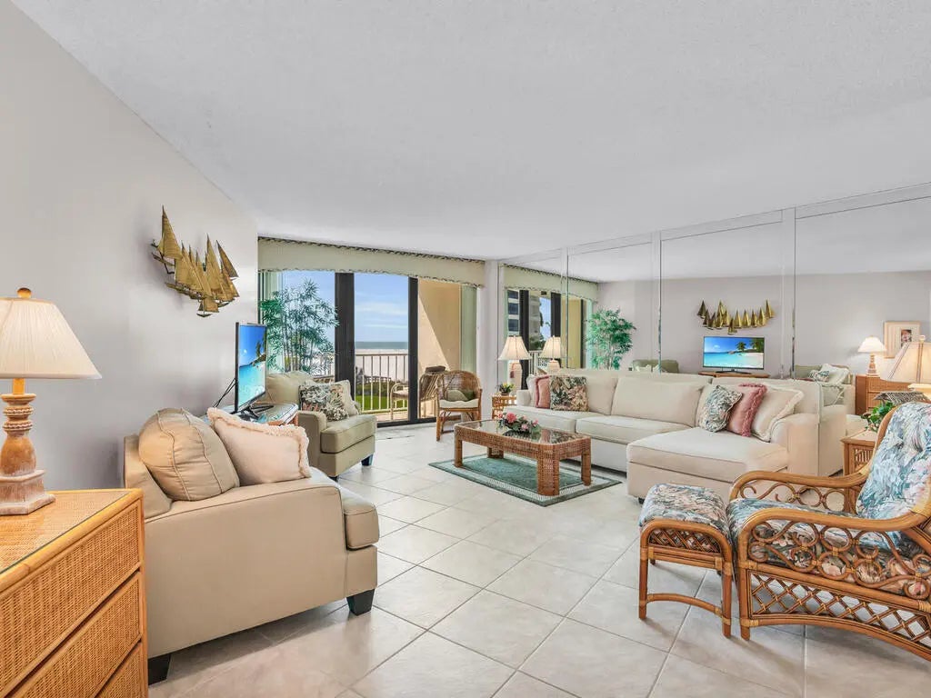 Unit 304 320 Seaview Court Marco Island Property Listing 2240525