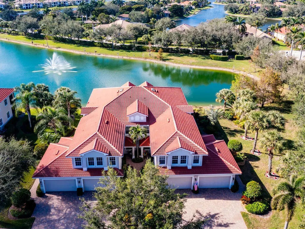 Photo of Listing #2242584