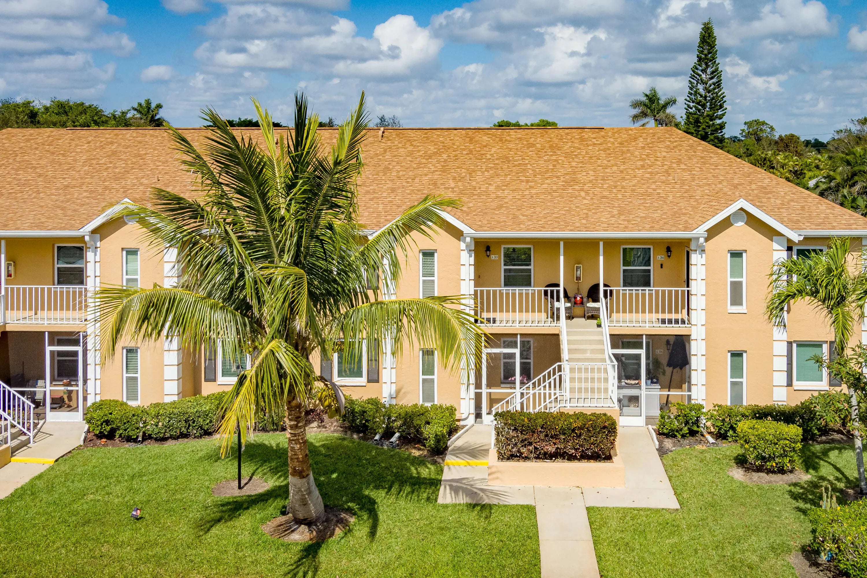 Photo of Listing #2250473