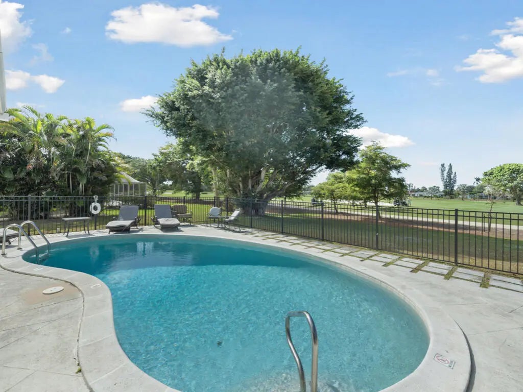 Photo of Listing #2250937