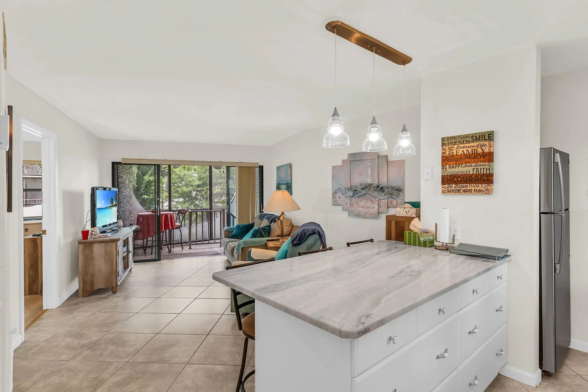 Photo of Listing #2251122